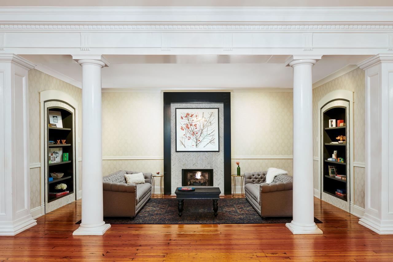 Inn At Carnall Hall Fayetteville Exteriér fotografie